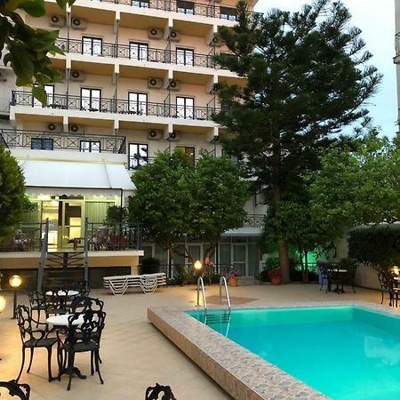 Hotel Bakos Loutráki Esterno foto