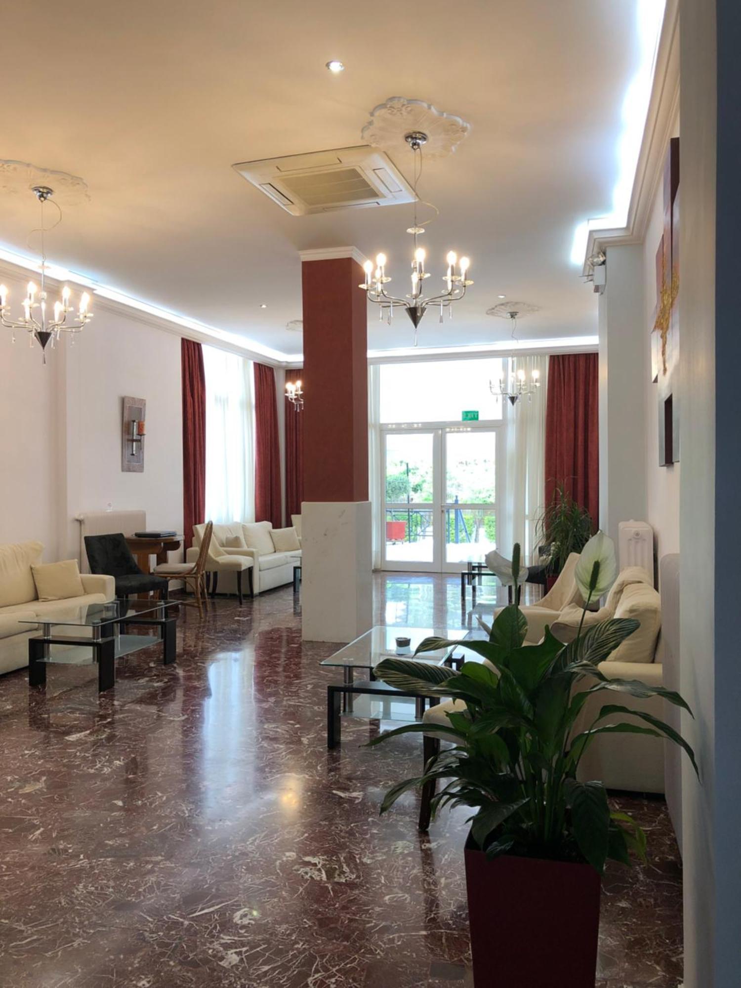 Hotel Bakos Loutráki Esterno foto